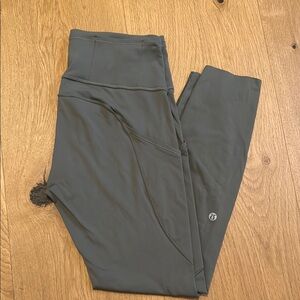 lululemon Fast and Free light olive Leggings Sz 6